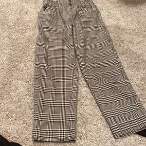 Zara size 8y plaid pants black & white